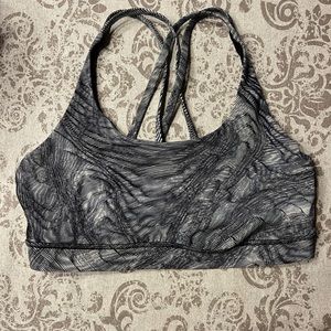 Lululemon energy bra size 10